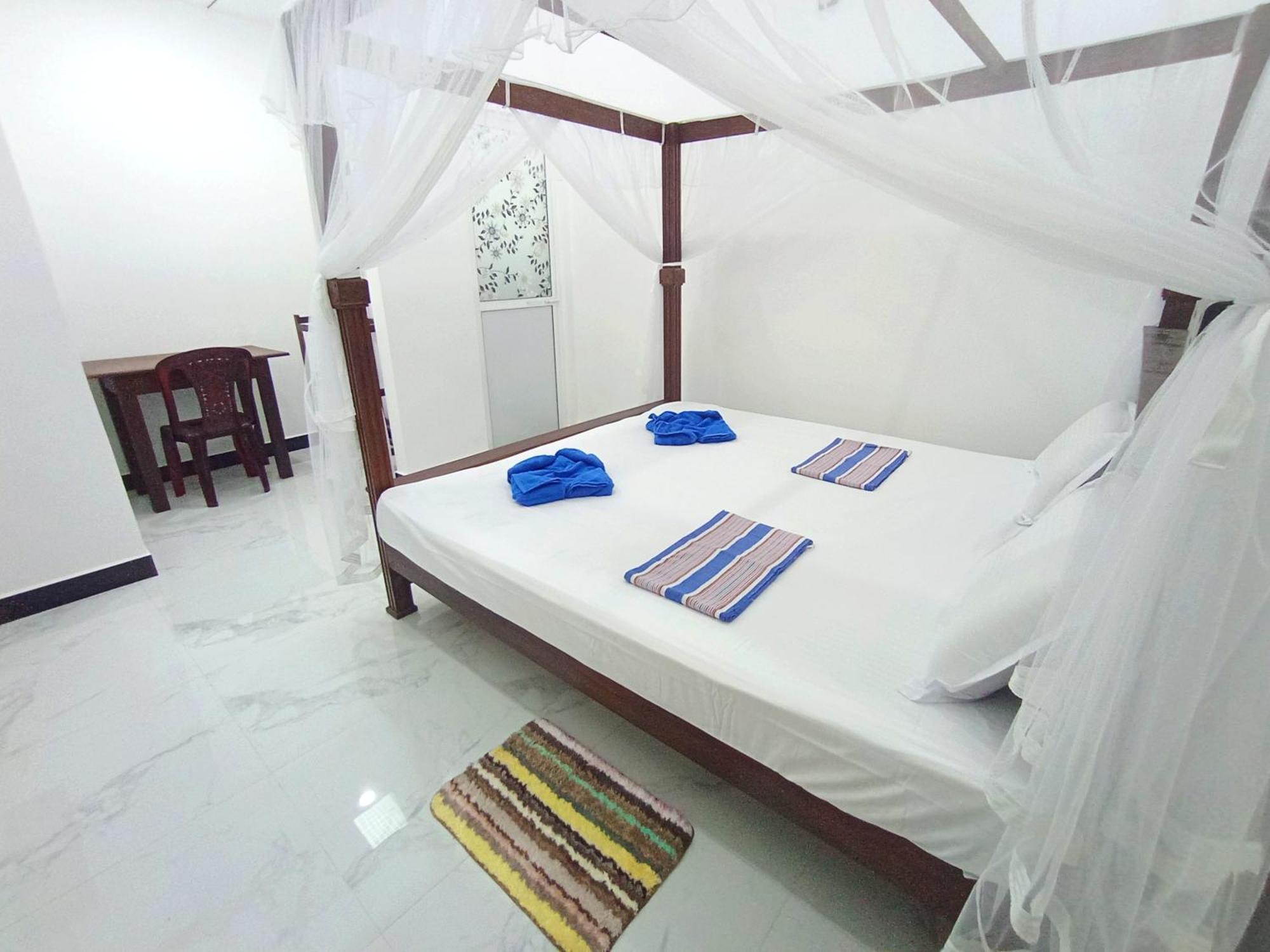 Amal Guest House Mirissa Esterno foto