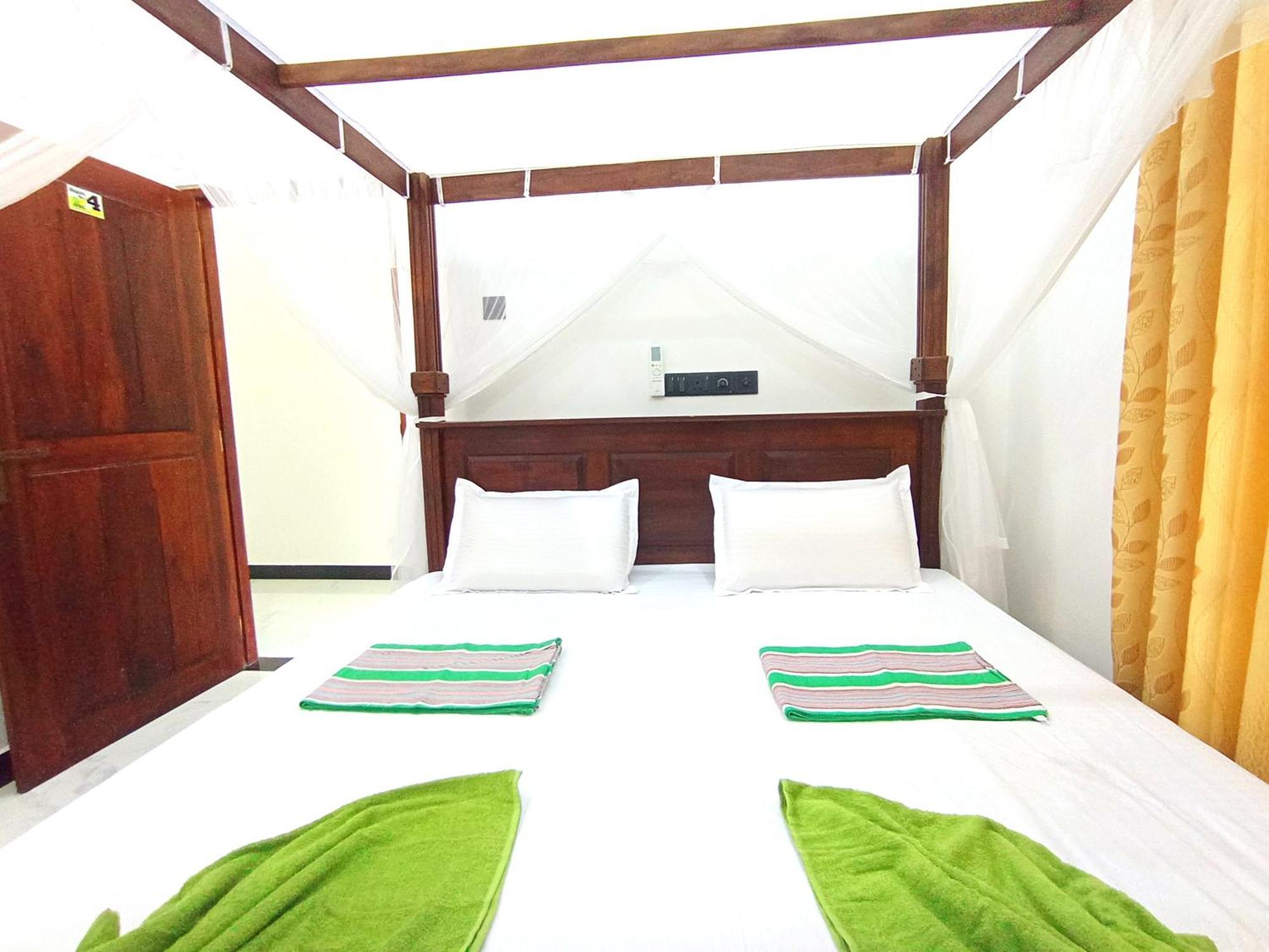 Amal Guest House Mirissa Esterno foto